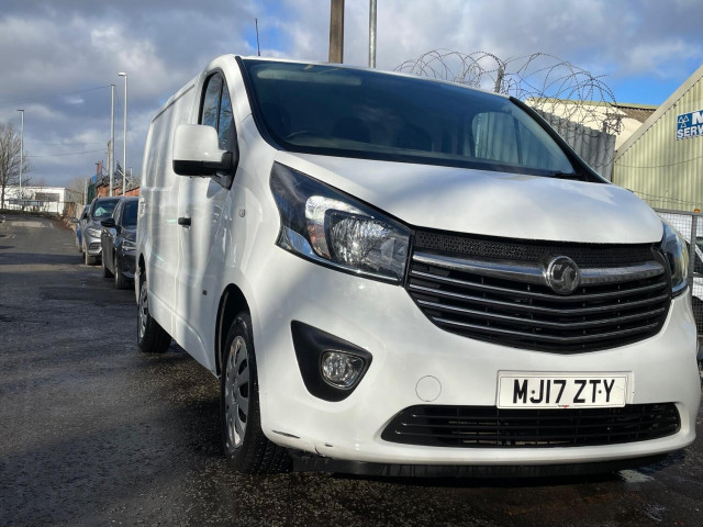 VAUXHALL VIVARO 1.6 CDTi 2700 BiTurbo Sportive