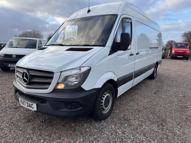 MERCEDES-BENZ SPRINTER