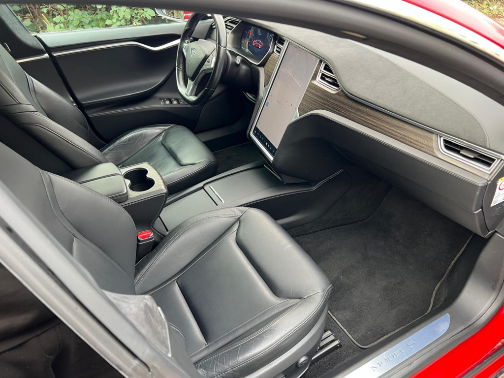 TESLA MODEL S
