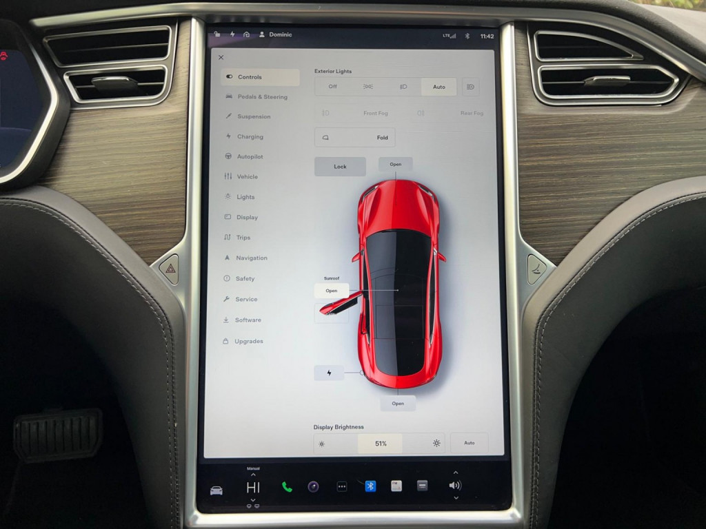 TESLA MODEL S