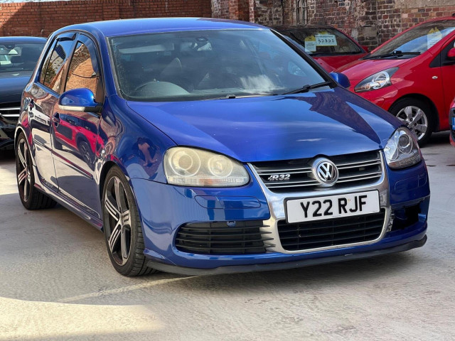 VOLKSWAGEN GOLF 3.2 V6 R32 4Motion 5dr