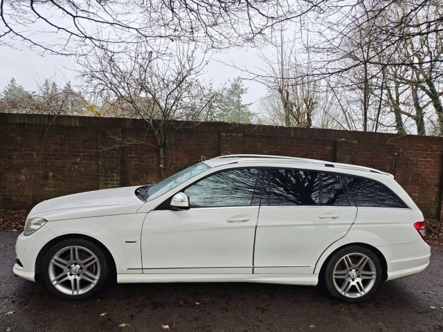 MERCEDES-BENZ C CLASS 1.8 C200K Sport Auto Euro 4 5dr