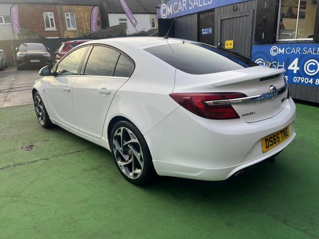 VAUXHALL INSIGNIA