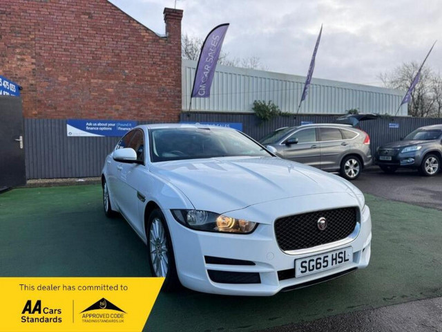 JAGUAR XE