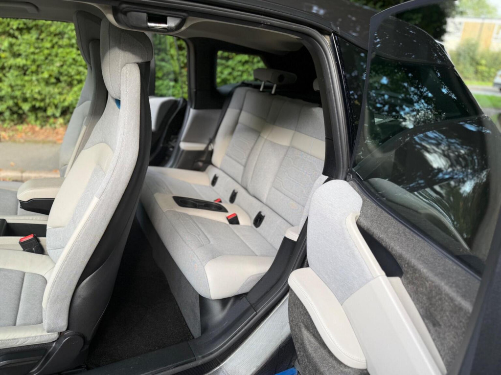 BMW I3