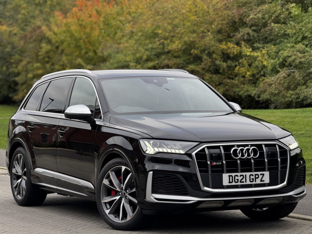 AUDI SQ7 4.0 TFSI V8