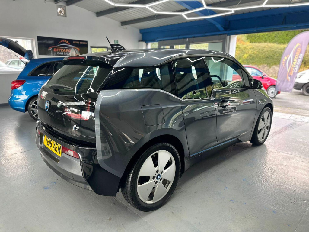 BMW I3