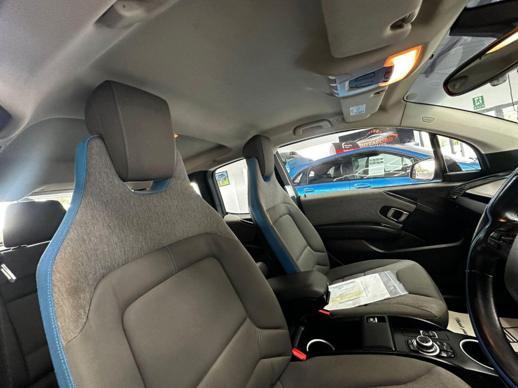 BMW I3