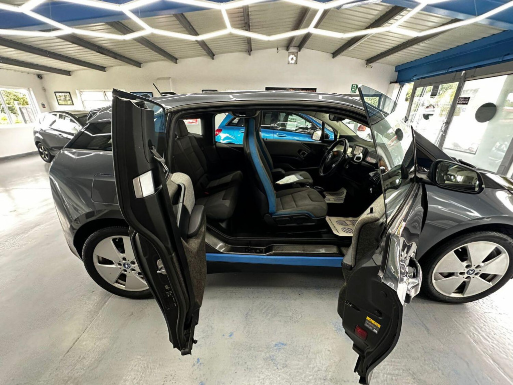 BMW I3