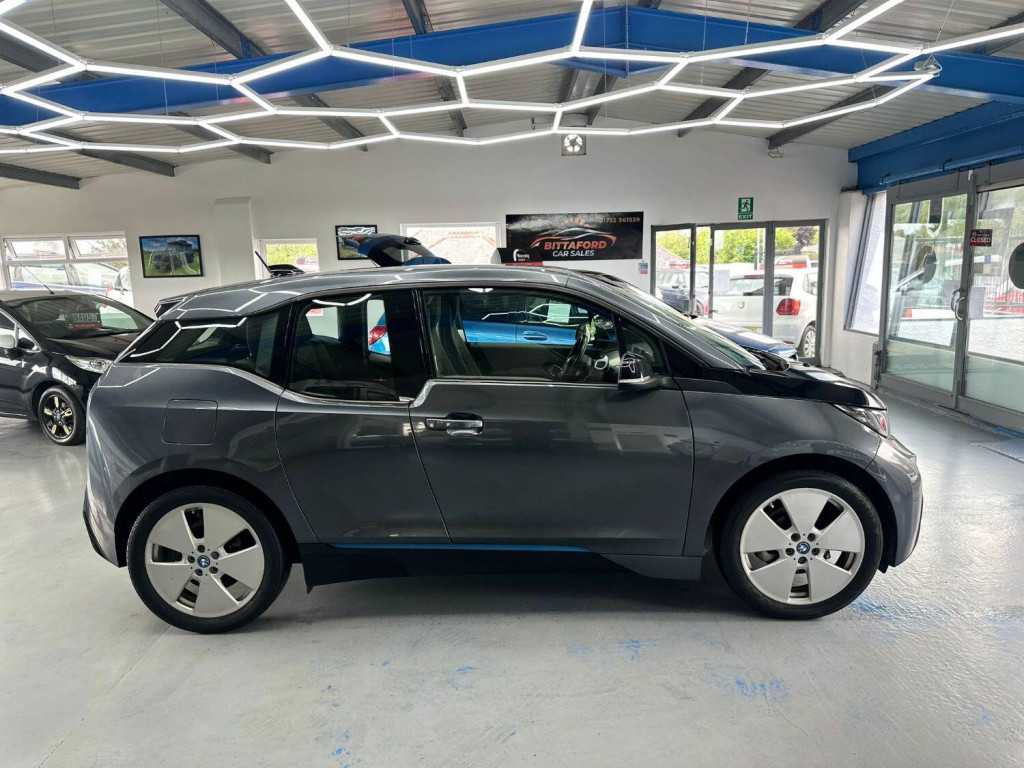 BMW I3