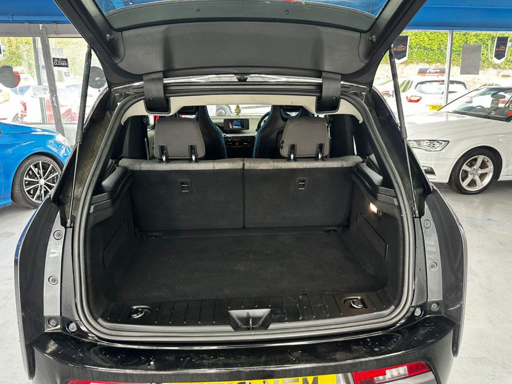 BMW I3