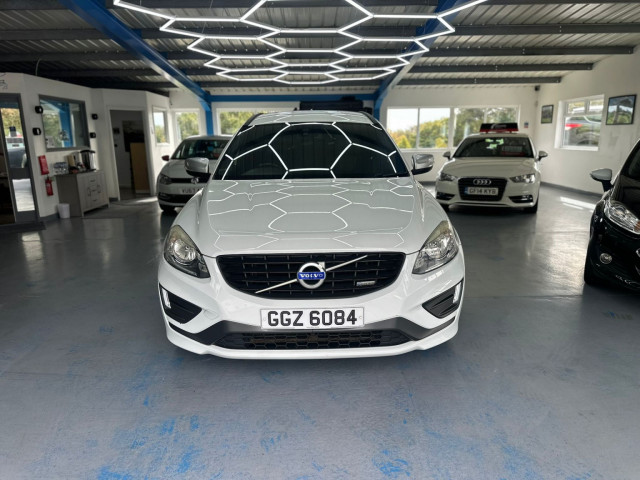 VOLVO XC60 2.0 D4 R-Design Lux Nav
