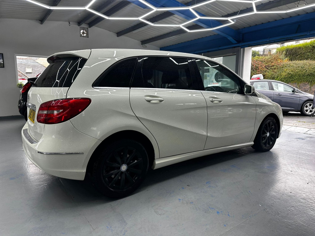 MERCEDES-BENZ B CLASS