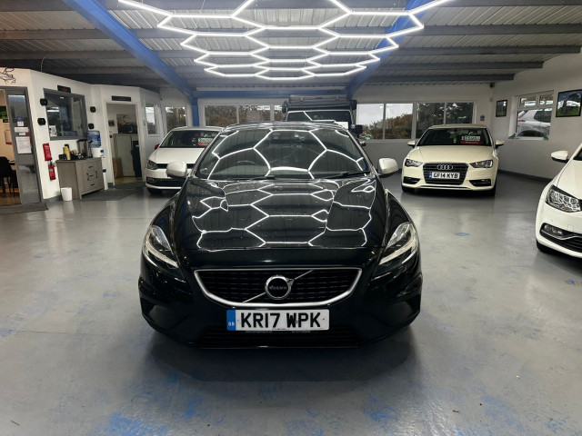 VOLVO V40