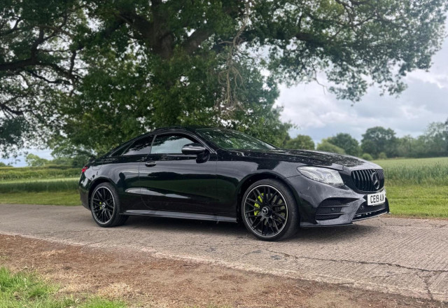 MERCEDES-BENZ