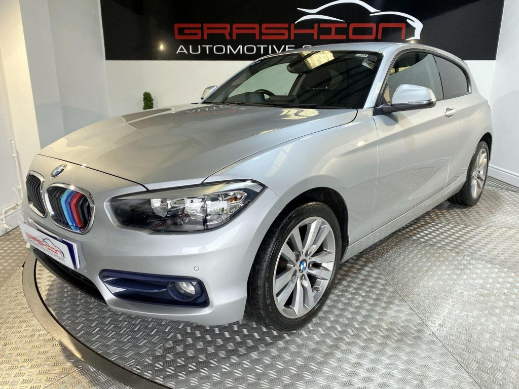 BMW 1 SERIES