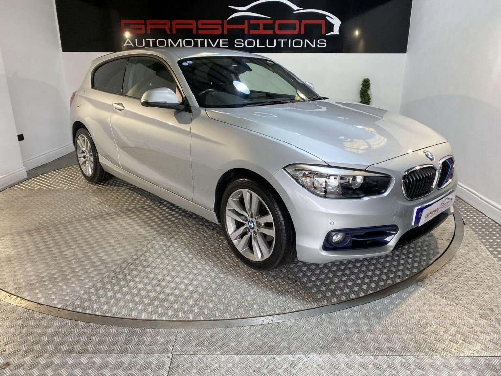 BMW 1 SERIES