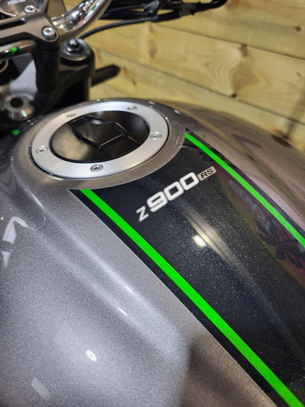 KAWASAKI Z900
