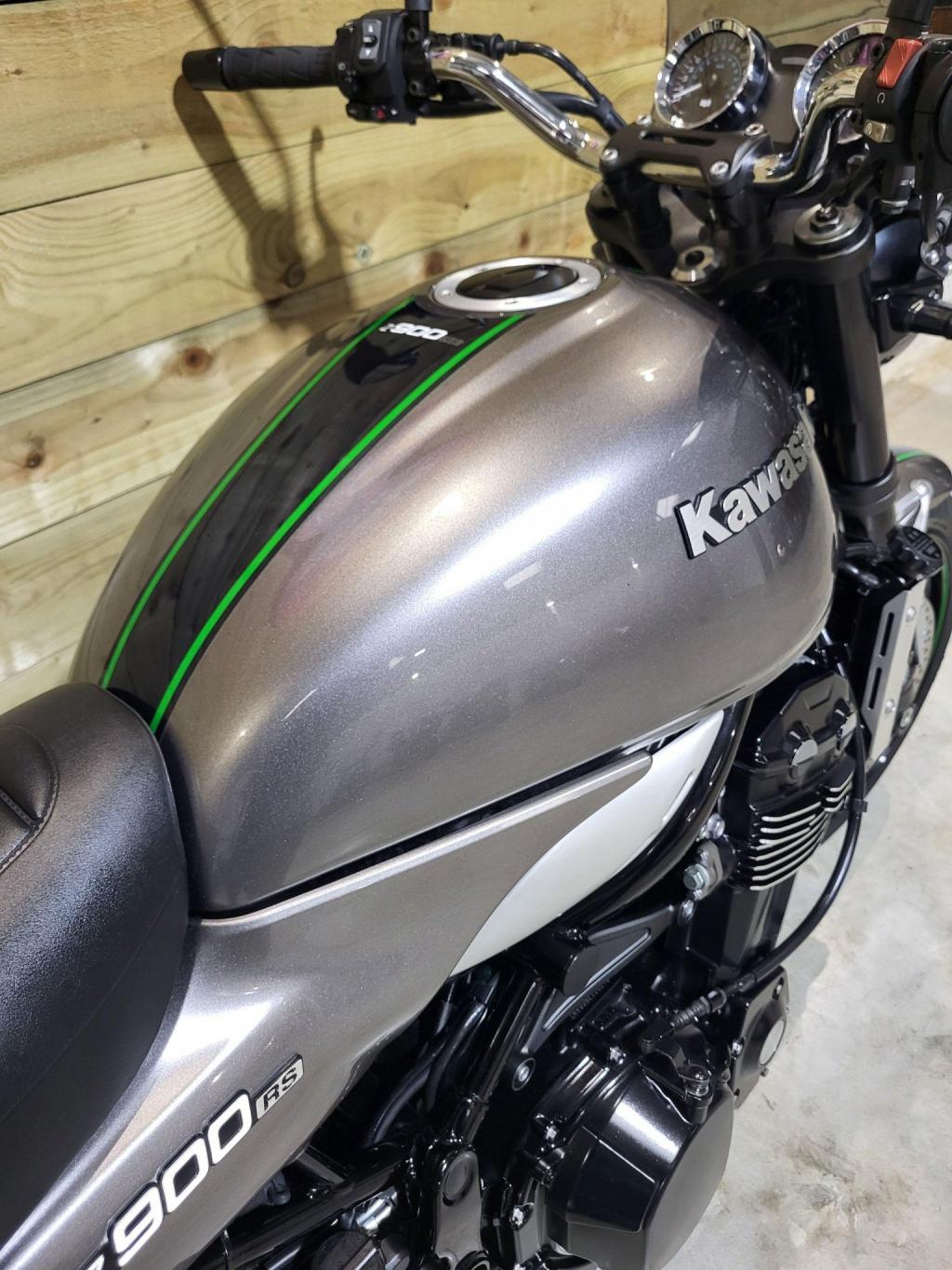 KAWASAKI Z900