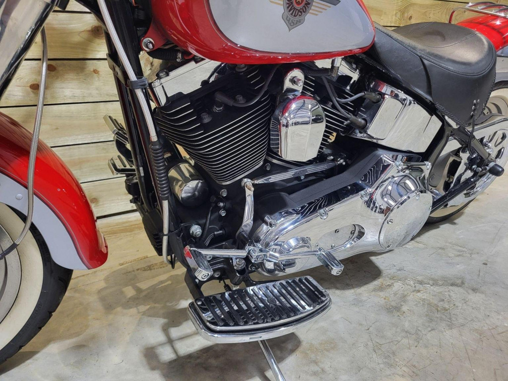 HARLEY-DAVIDSON Softail