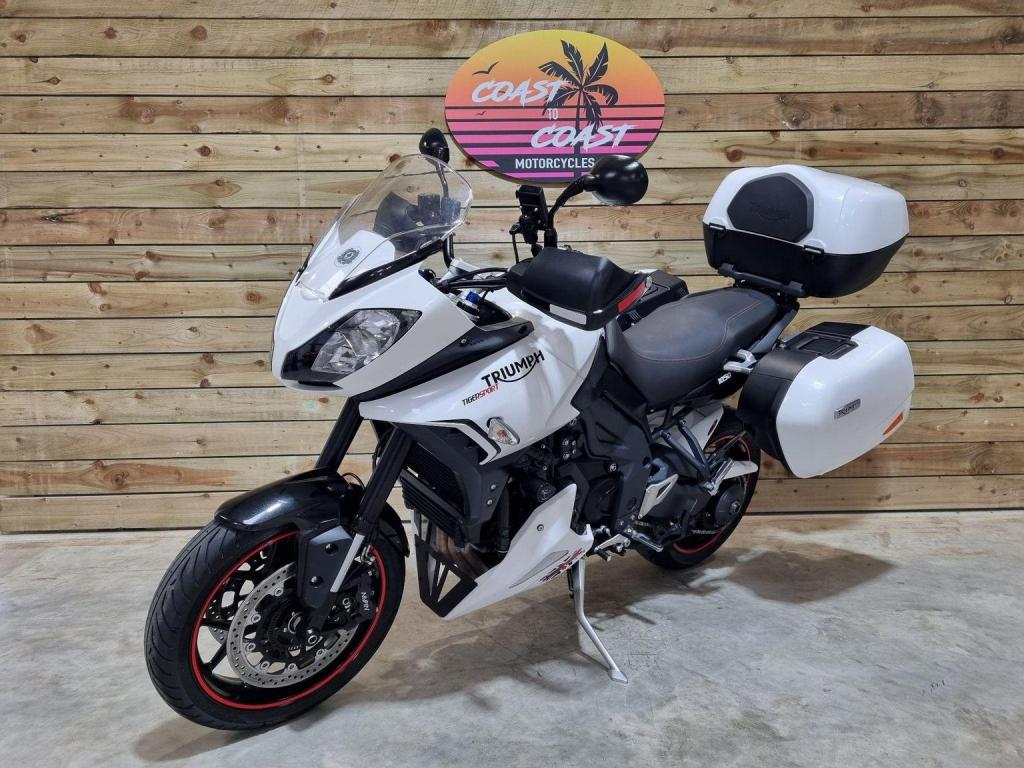 TRIUMPH TIGER 1050