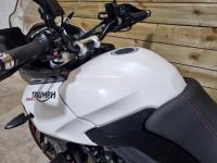 TRIUMPH TIGER 1050