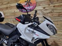 TRIUMPH TIGER 1050