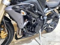 TRIUMPH STREET TRIPLE 675