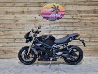 TRIUMPH STREET TRIPLE 675