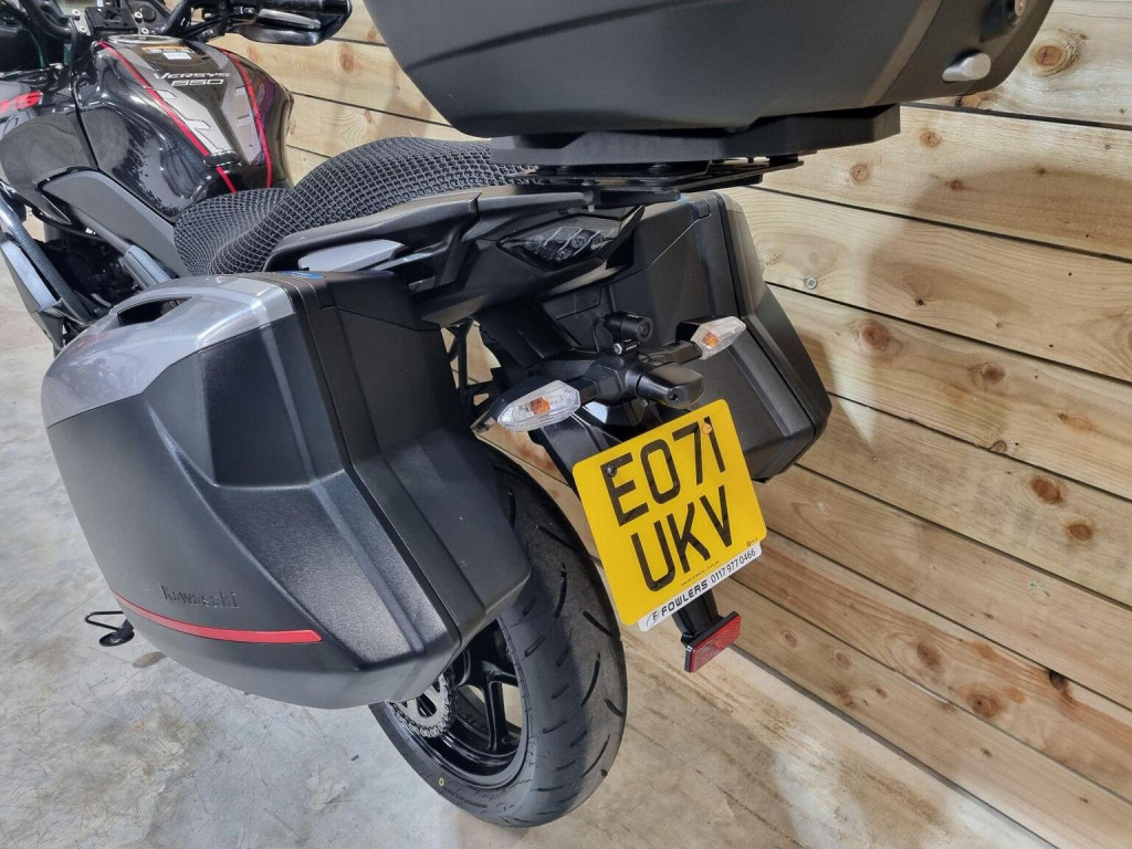 KAWASAKI Versys 650