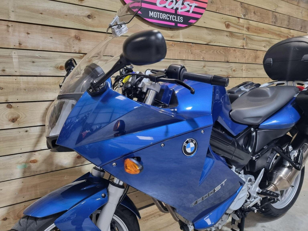 BMW F800ST