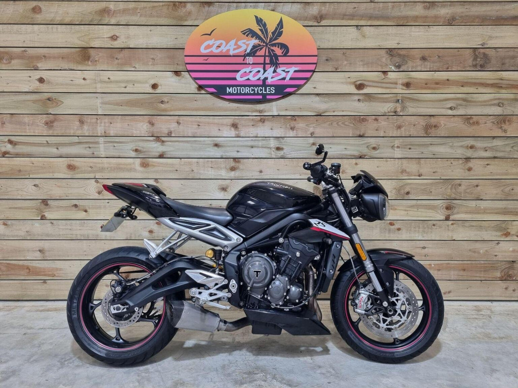 TRIUMPH STREET TRIPLE 765