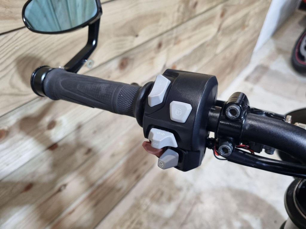 TRIUMPH STREET TRIPLE 765