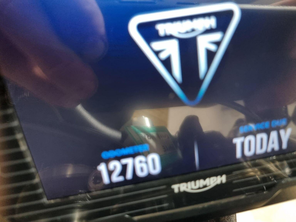 TRIUMPH STREET TRIPLE 765