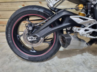 TRIUMPH STREET TRIPLE 765