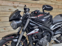 TRIUMPH STREET TRIPLE 765