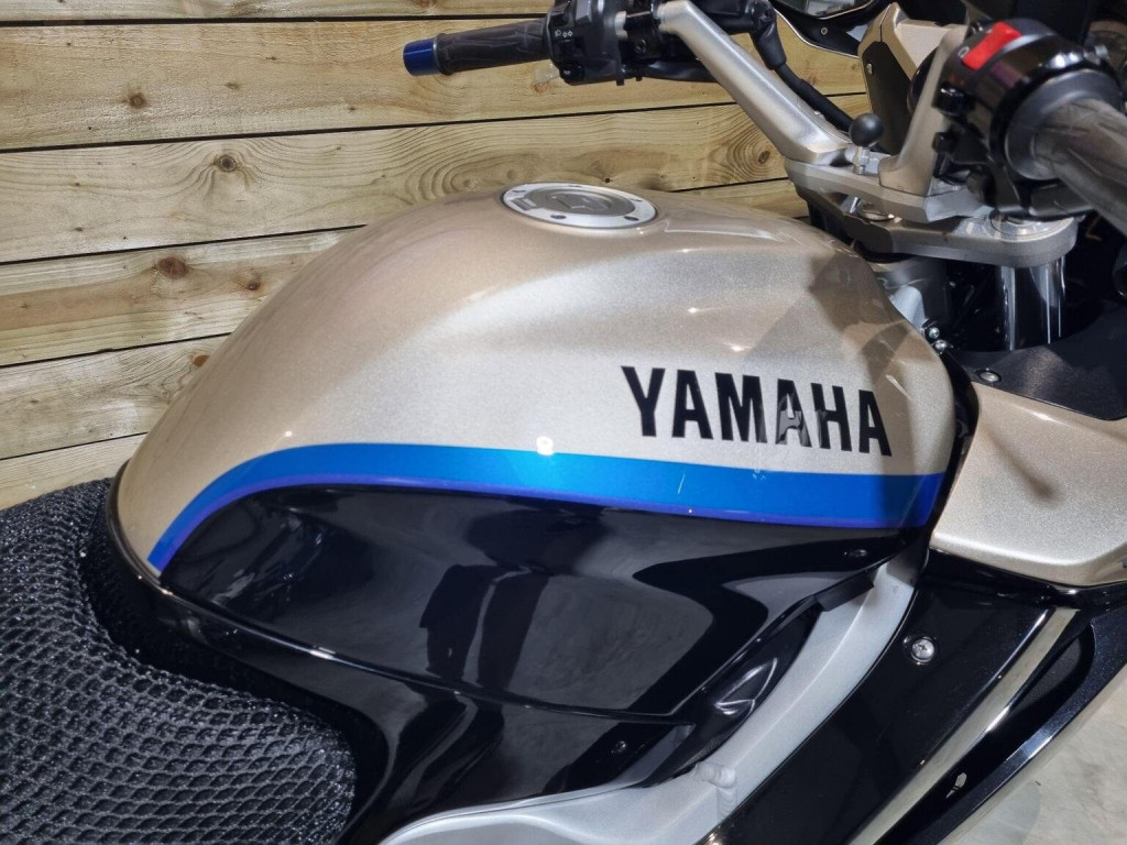 YAMAHA FJR1300
