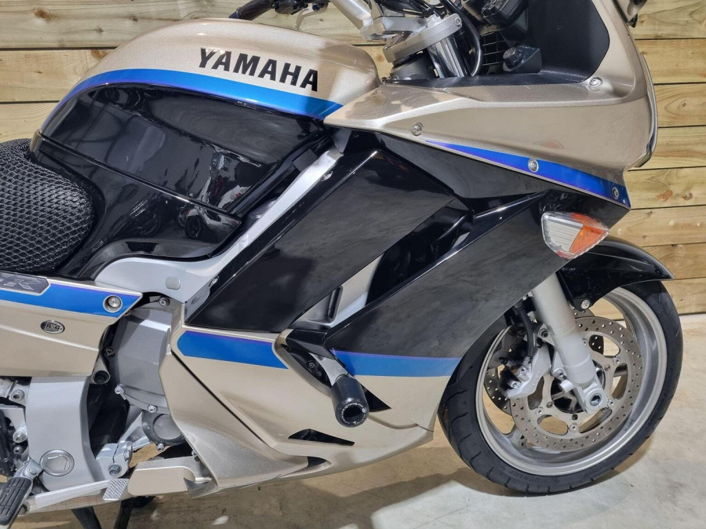 YAMAHA FJR1300