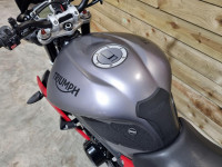 TRIUMPH STREET TRIPLE 675