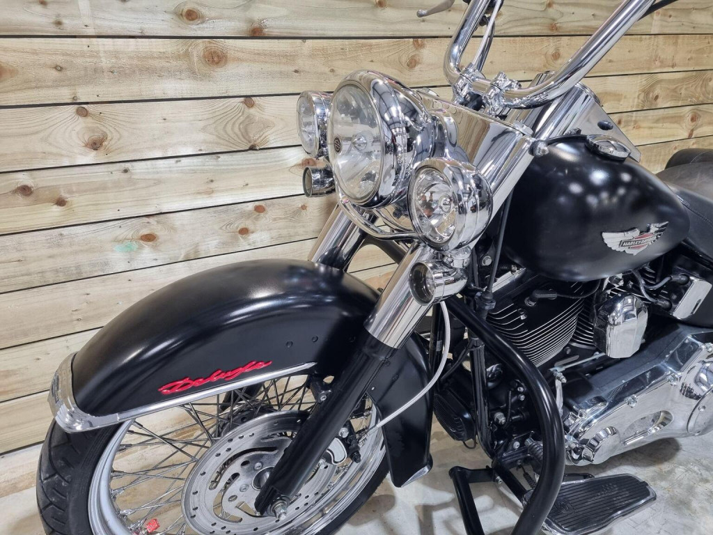 HARLEY-DAVIDSON Softail