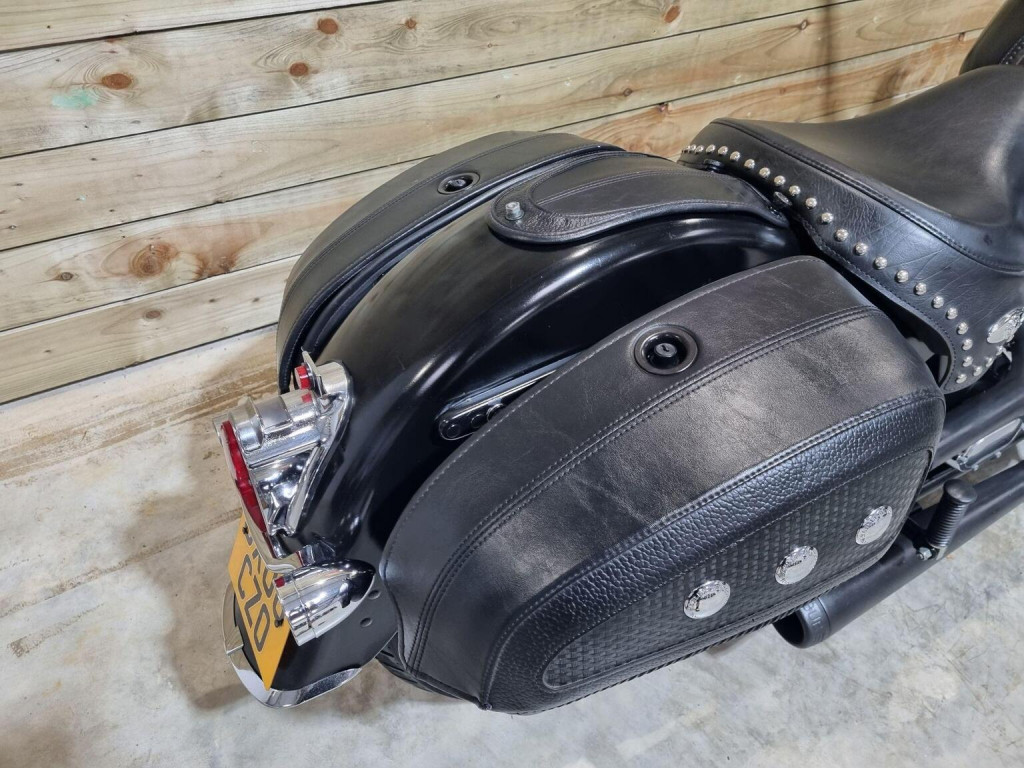 HARLEY-DAVIDSON Softail