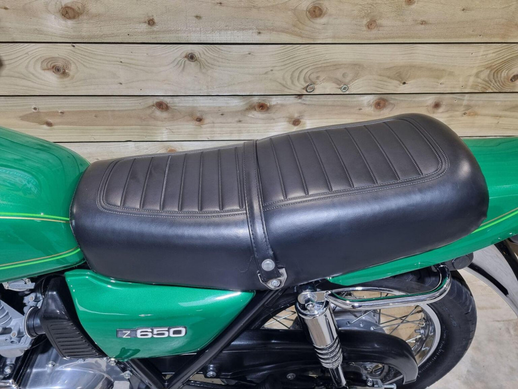KAWASAKI Z650