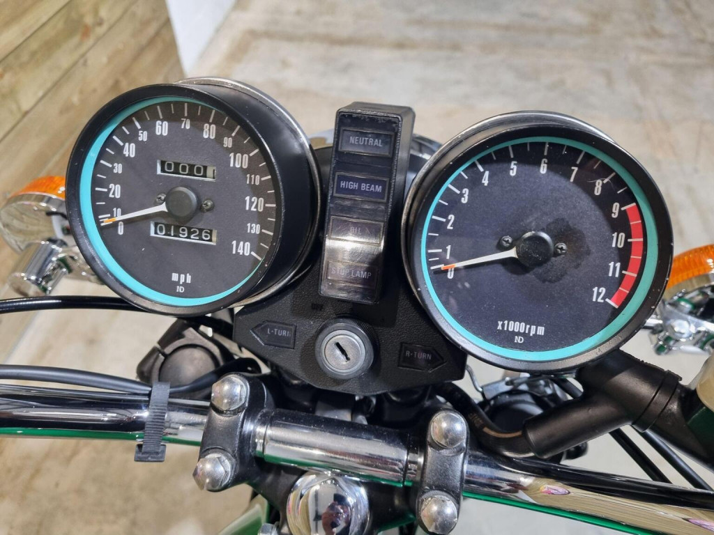 KAWASAKI Z650