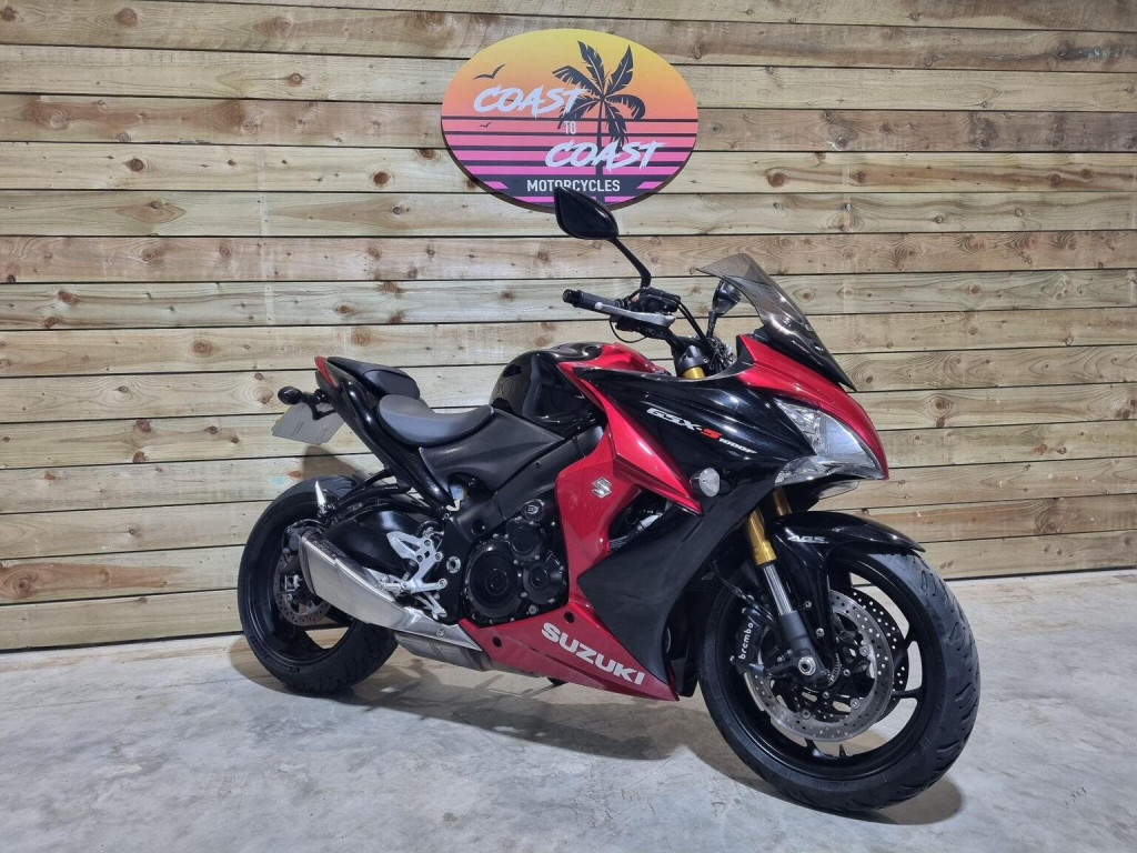 SUZUKI GSX-S1000F