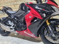 SUZUKI GSX-S1000F
