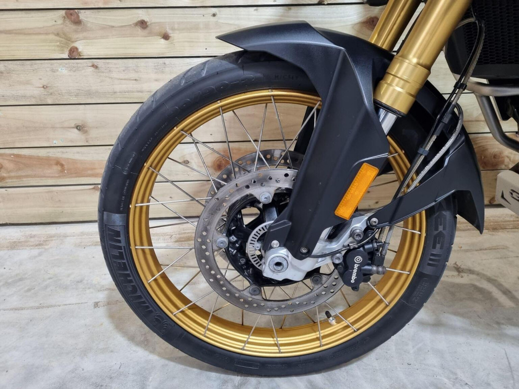 BMW F650