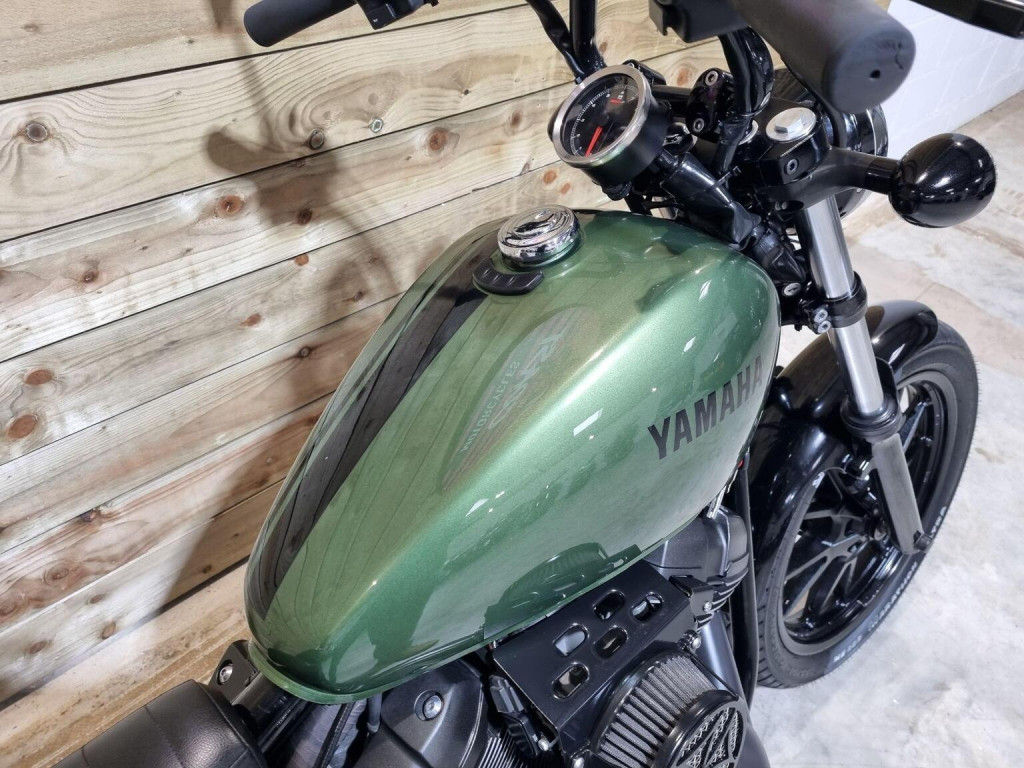 YAMAHA XV950