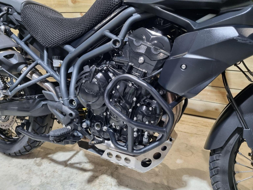 TRIUMPH TIGER 800