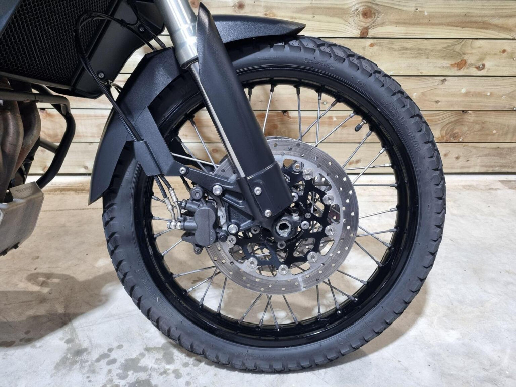 TRIUMPH TIGER 800