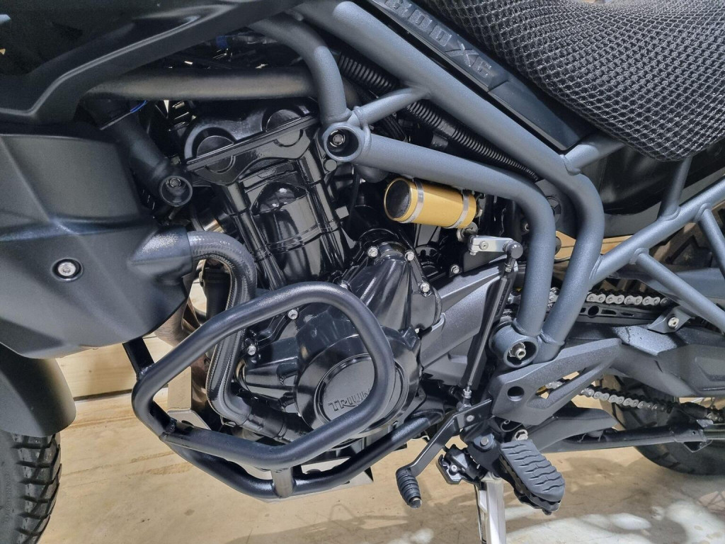 TRIUMPH TIGER 800
